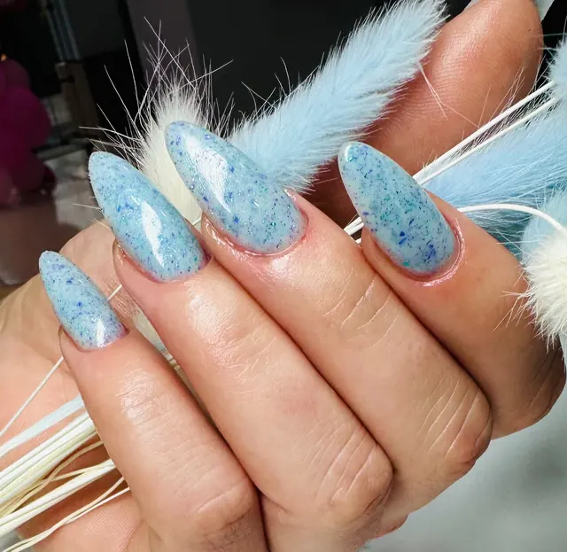 Manicura realizada en AmOr