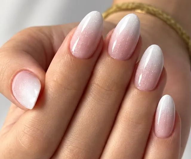 Manicura realizada en AmOr